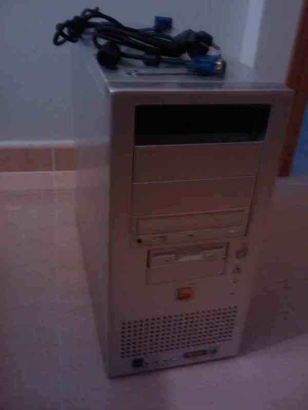 Pc torre pii 400mhz