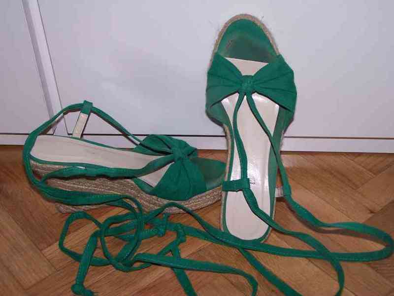 Sandalias/zapatillas verdes