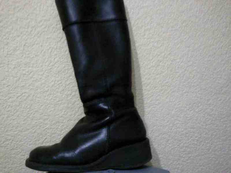 Regalo botas negras nº 39 ( reservadas)