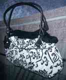 Bolso negro y blanco