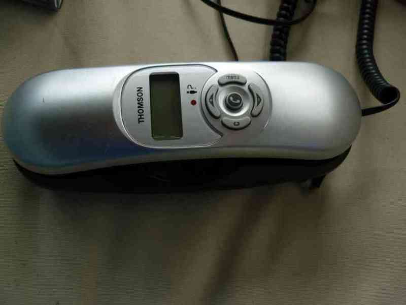 Telefono fijo, color plata