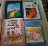 4 libros: cuentos y canciones infantiles.