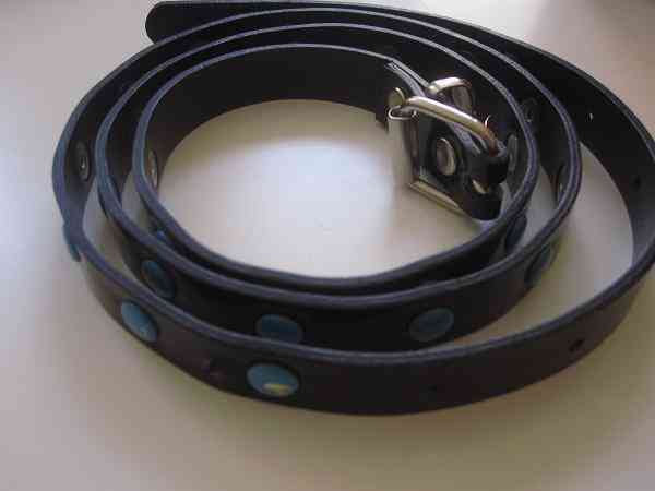 Fine ceinture noire et bleu