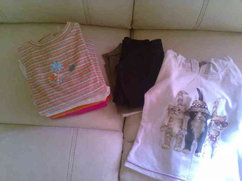 Regalo un monton de camisetas niña t-2 invierno