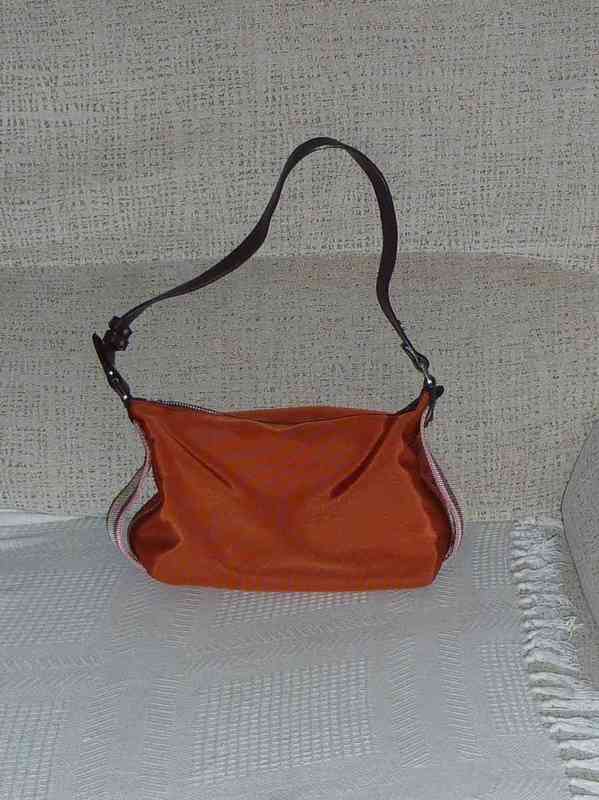 Bolso naranja