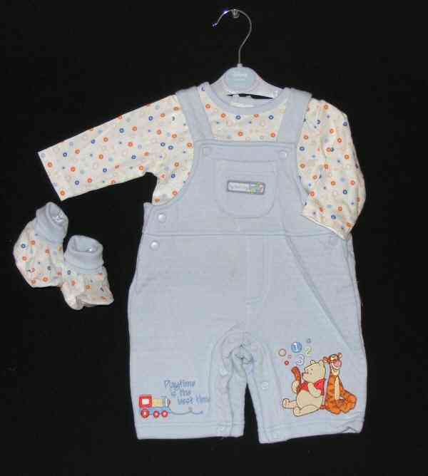 Necesito ropa de bebe (ñiño)