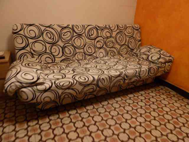 Sofa cama (sagrada familia bcn)