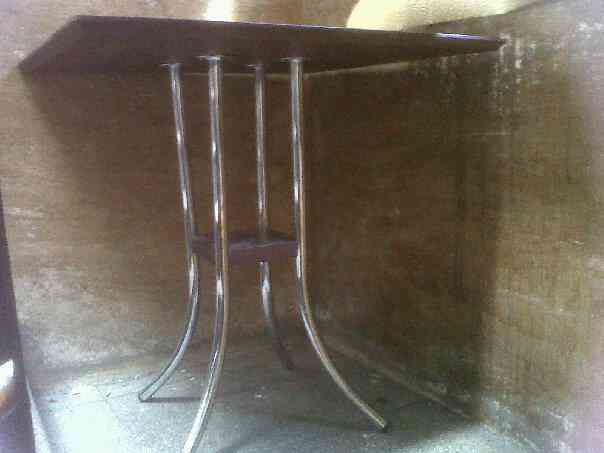 Mesa (sagrada familia)