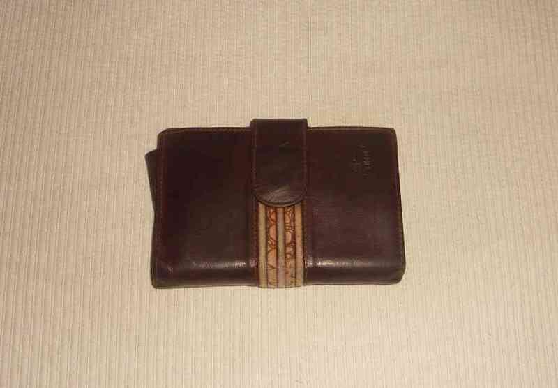 Cartera de piel, reservado a selene1