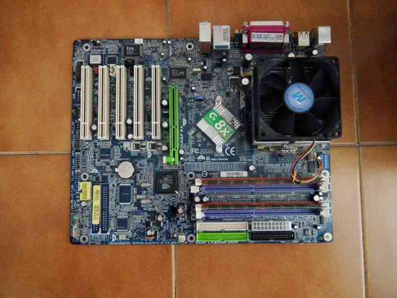 Placa base, cpu con memoria  