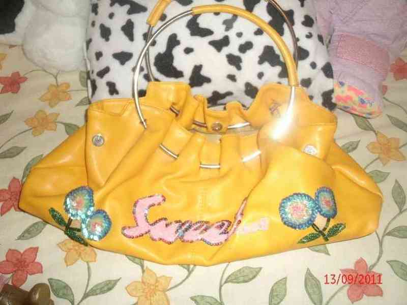 Bolso amarillo