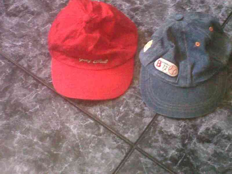 Regalo estas dos gorras