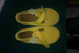 Zapatos amarillos