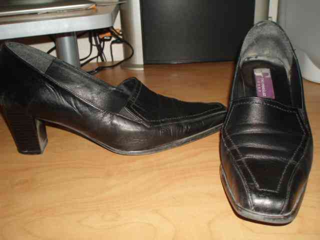 Zapatos negros t-40 (becky)