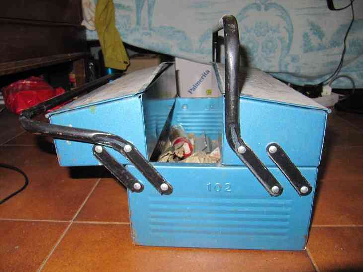 Caja de herramientas de metal