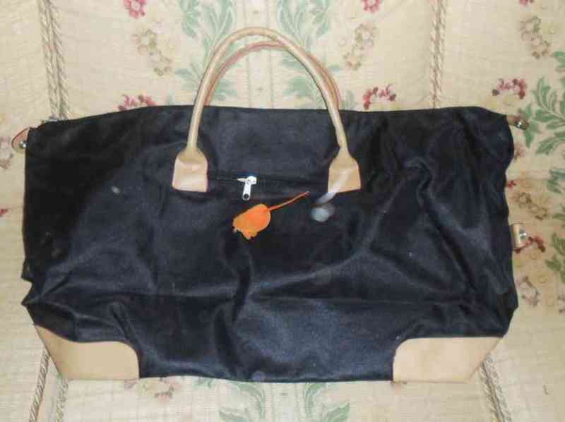 Bolso negro de viaje(maitemaite)