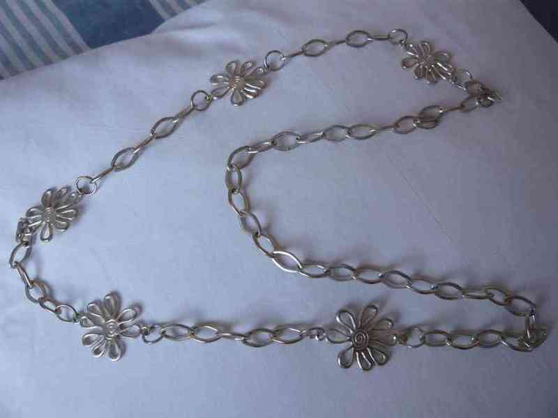 Collar largo