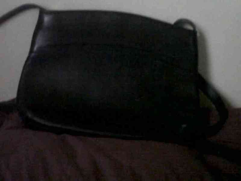 Bolso de piel negro (raquelreciclar)