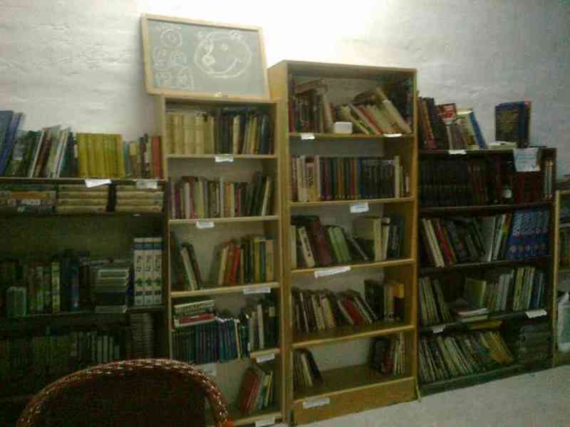 Centro social necesita tus libros y juguetes