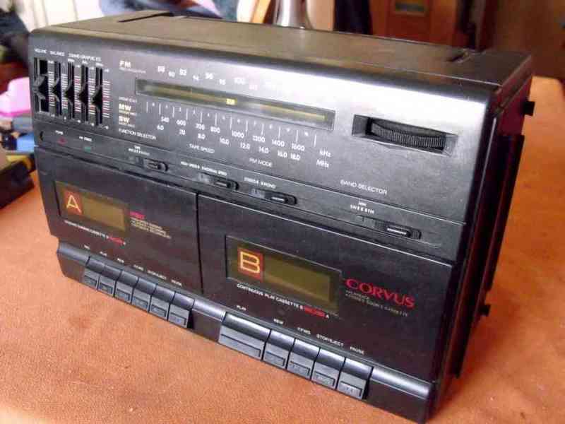 Radiocasette corvus 8866s