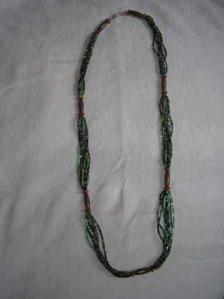 Collar verde 