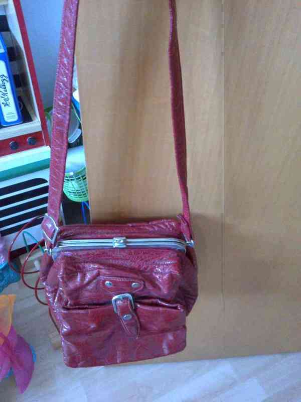 Bolso vintage cuero rojo (leojanni)