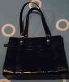 Bolso negro(lechu)