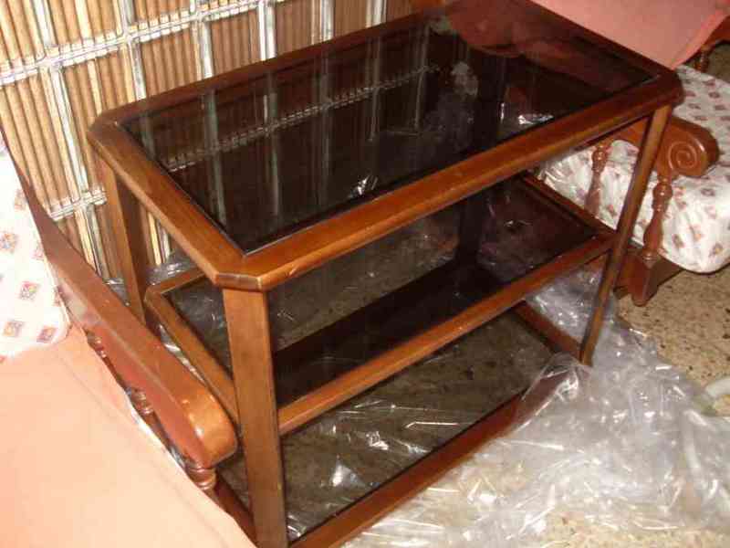 Mesa alta de cristal