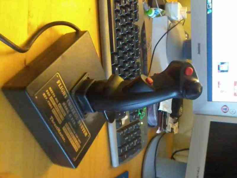 Joystick thrustmaster