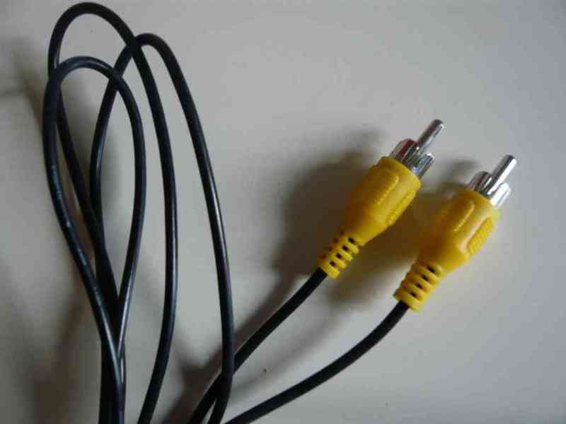 Un cable rca