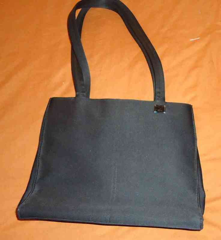 Bolso negro mango(gemma2772)