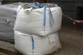 Sacos grandes de rafia