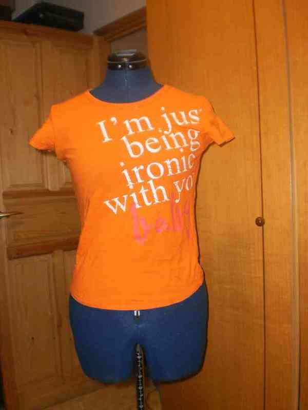 Samarreta taronja / camiseta naranja(una)