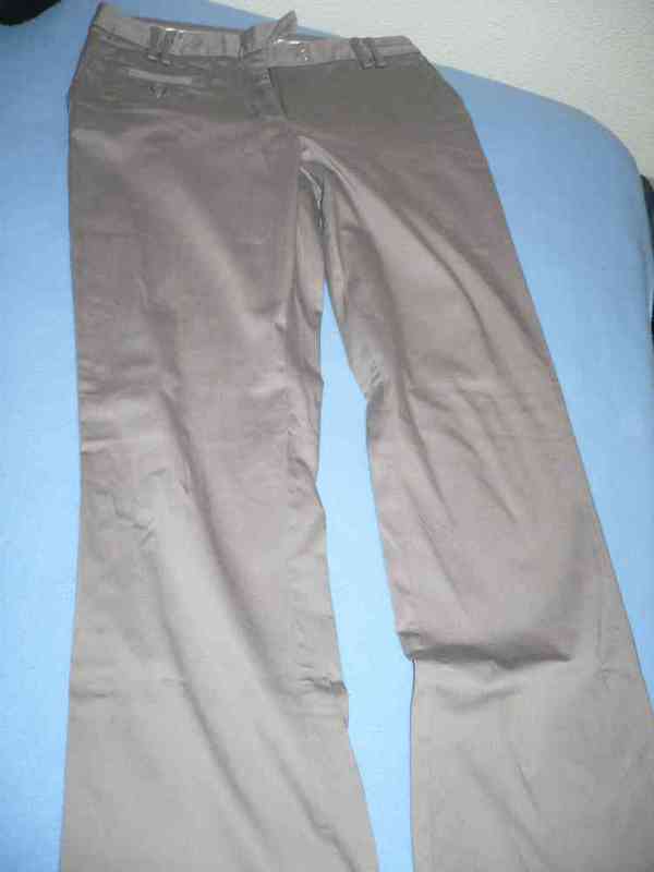 Pantalón gris talla 40