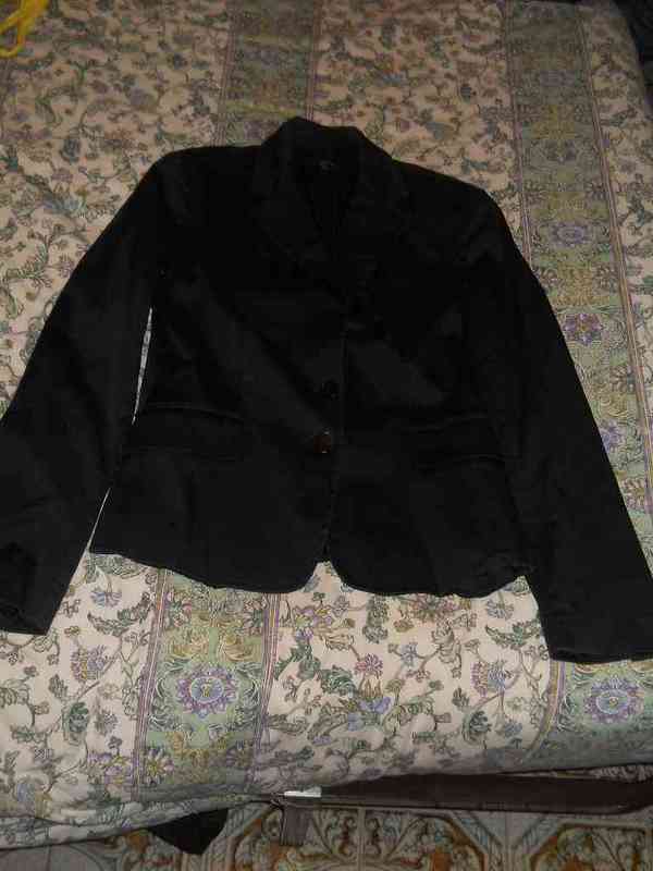 16.chaqueta zara (maria 2000)