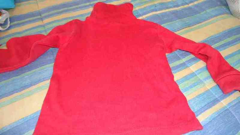 Sueter rojo cuello alto bebe t-6-9 meses(noeli987)