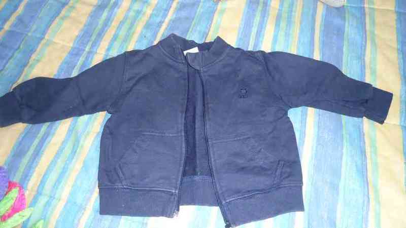 Chaqueta bebe t- 6-9 meses(cr7)