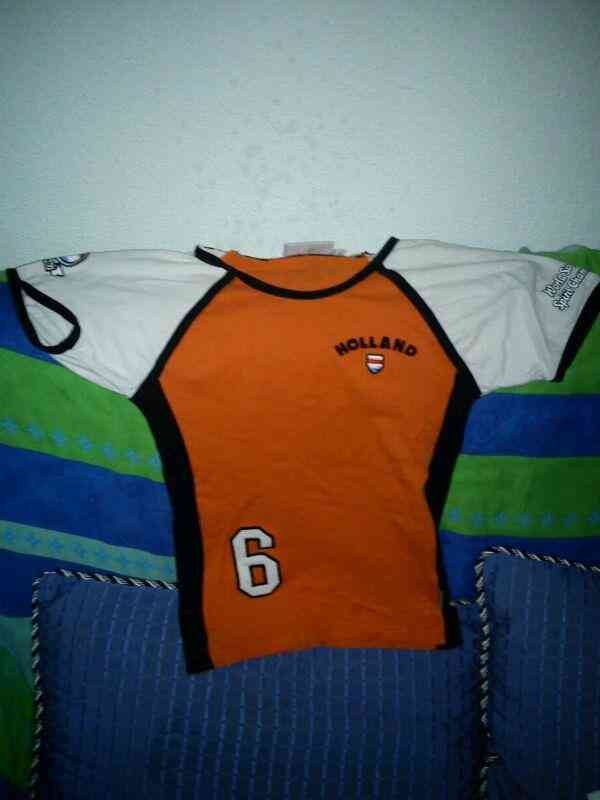 N4 camiseta naranja