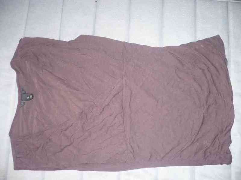 59-camiseta marron escotada(thays)