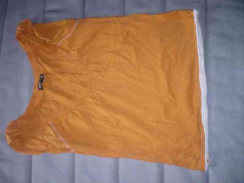 68-camiseta naranja escotada(pat87)