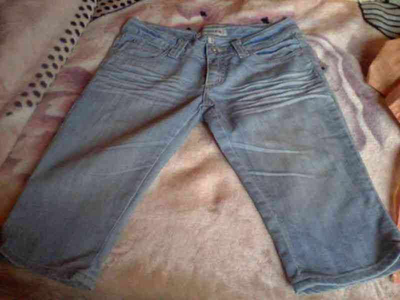 Pantalón pirata talla 40