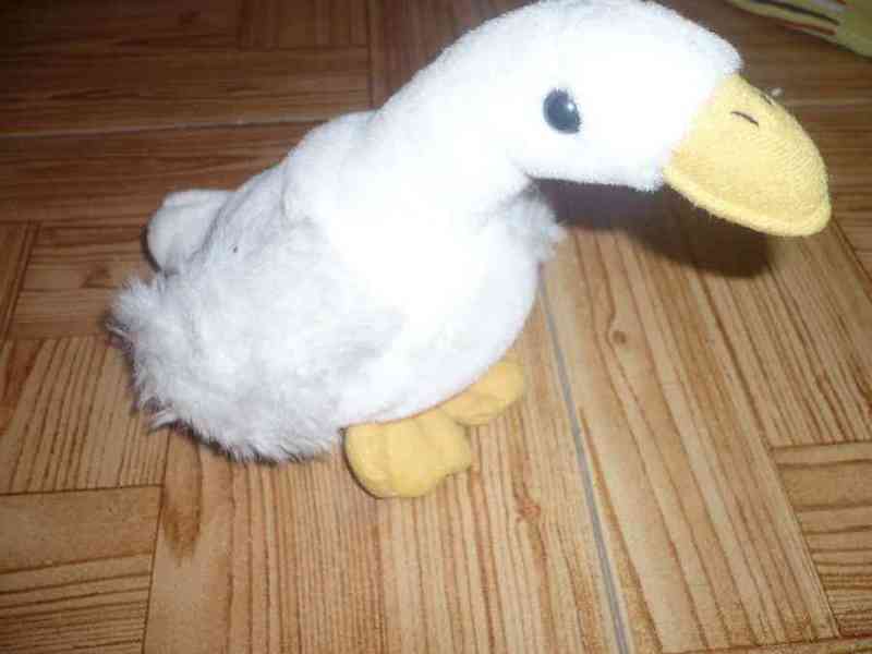 Peluche patito (nolotirotelodoy)