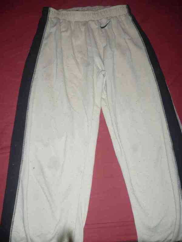 86-pantalon chandal (basura)