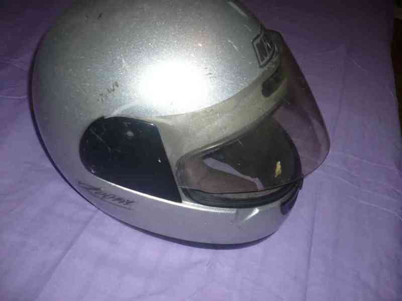 Casco moto (nuriaben)