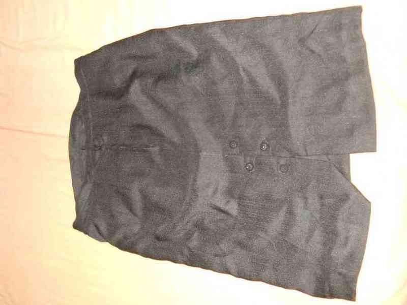 87.falda larga negra (kelpie)