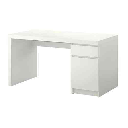 Escritorio blanco