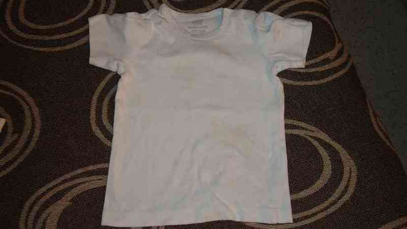 Camiseta bebe t-9-12 meses(encaprichados)