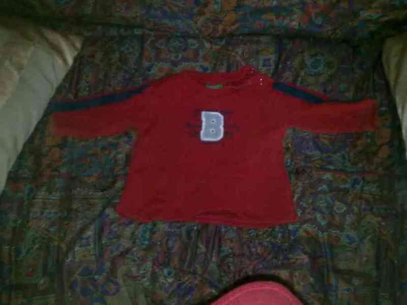 Sudadera roja nene