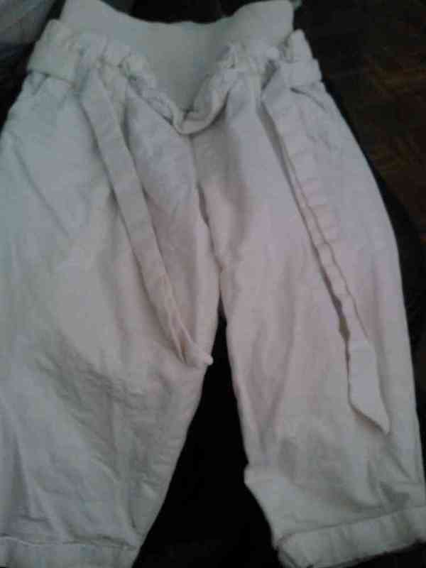 Pantalones blancos