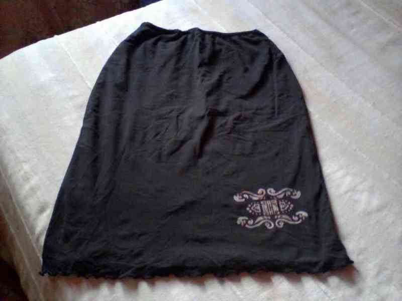 Falda gris talla 40